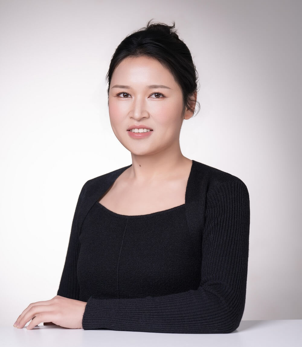 CEO of WellCards Molly Xu