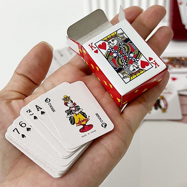 WellCards Custom Premium Non-Standard Playing Cards OEM ODM Manufacturer in China