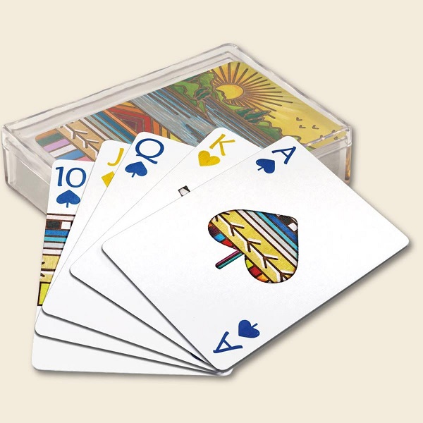 كم عدد البطاقات الموجودة في مجموعة اللعب القياسية حجم وتكوين مجموعة اللعب القياسية